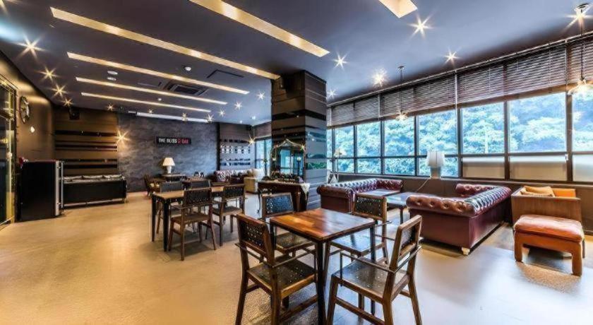 Benikea The Bliss Hotel Incheon Exterior photo