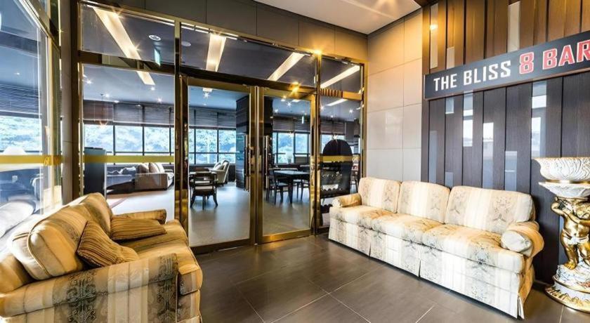 Benikea The Bliss Hotel Incheon Exterior photo