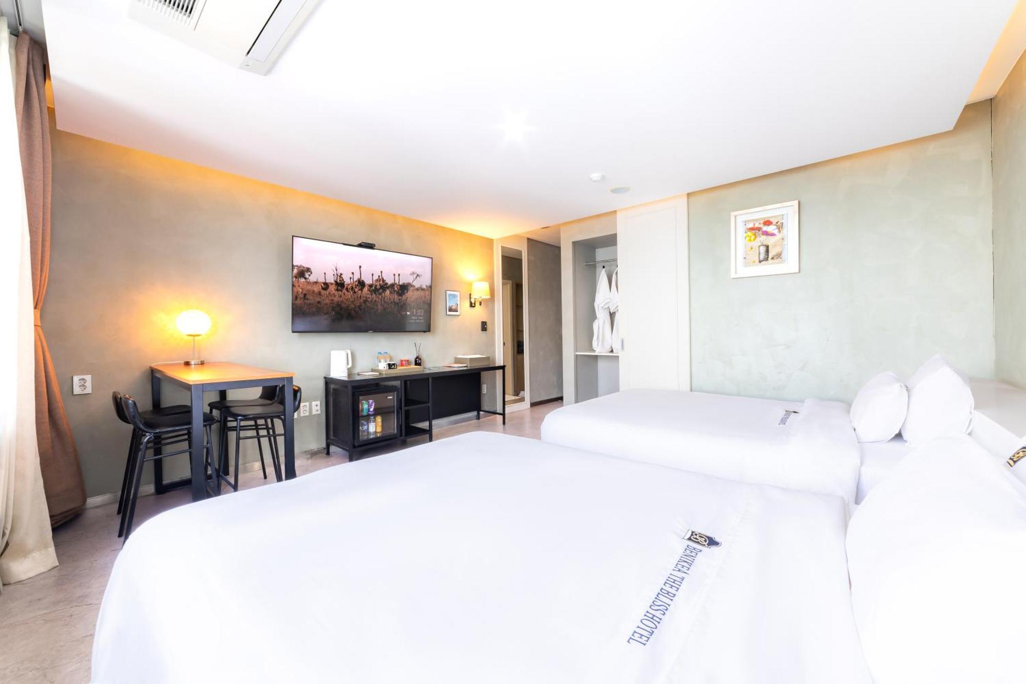 Benikea The Bliss Hotel Incheon Exterior photo